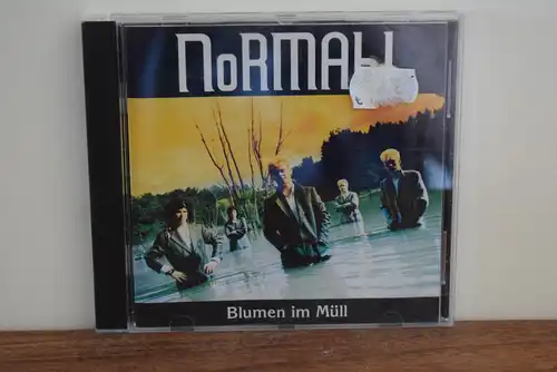 NoRMAhl ‎– Blumen Im Müll