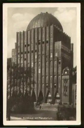 Hannover. Hochhaus mit Planetarium