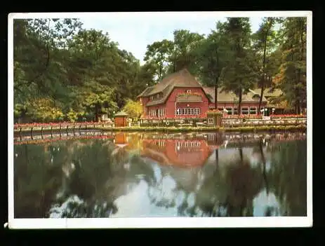 Berlin. Cafe Restaurant &quot;Neuer See&quot; im Tiergarten