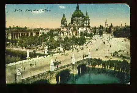 Berlin. Lustgarten mit Dom