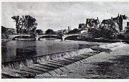 Saalfeld. Saale. Die Saalebrücke und das Wehr