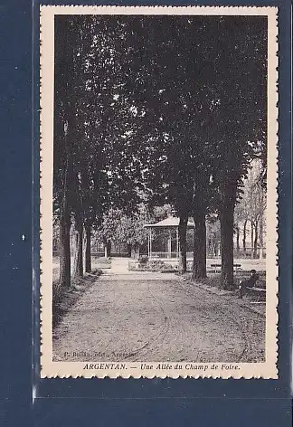 [Ansichtskarte] AK Argentan Une Allee du Champ de Foire 1930. 