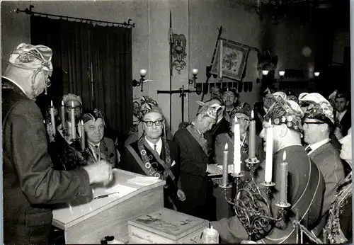 24542 - Aufnahme - Verein , Karneval , Brauchtum , Ritual