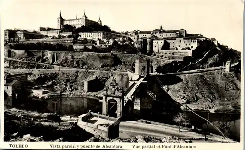 34853 - Spanien - Toledo , Vista parcial y puente de Alcantara , Vue partial de Pont d'Alcantara - nicht gelaufen