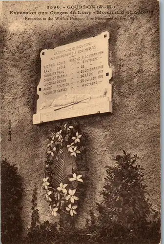 37537 - Frankreich - Gourdon , Excursion aux Gorges du Loup , Monument aux Morts - nicht gelaufen