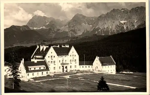 39830 - Deutschland - Kranzbach mit Karwendel , Schloss - nicht gelaufen