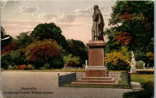 40503 - Deutschland - Neustrelitz , Großherzog Friedrich Wilhelm Denkmal - nicht gelaufen