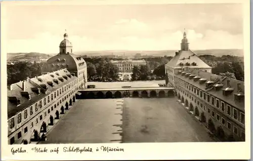 43571 - Deutschland - Gotha , Blick auf Schloßplatz u. Museum - nicht gelaufen