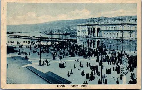 45932 - Italien - Triest , Piazza Unita - gelaufen 1932