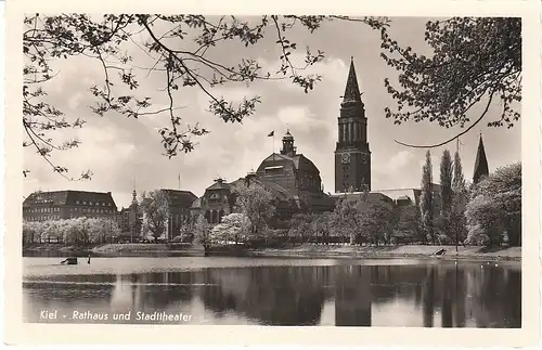 Kiel Blick zum Rathaus und Stadttheater ngl 49.899