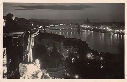 Budapest bei Nacht gl1936 149.740