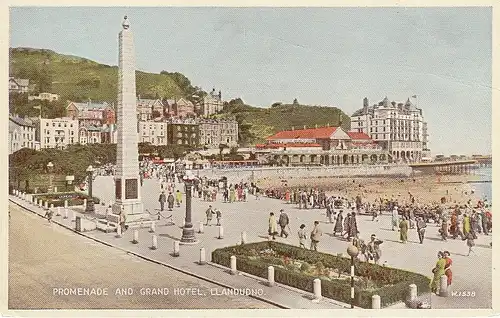 Wales: Llandudno, Promenade and Grand Hotel ngl E0440