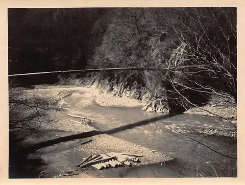 Japan Fluss Toyama mit Hängebrücke 160.155