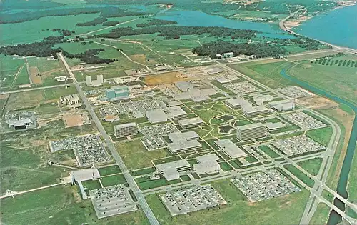 Houston TX - Manned Spacecraft Center gl1974 163.924