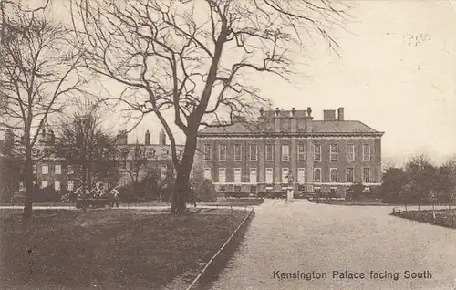 London, Kensington Palais facing South ngl F3307