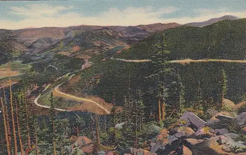 Rocky Mountain Nat.Park, CO., Loops in Trail Ridge Road above Hidden Valley ngl E8757