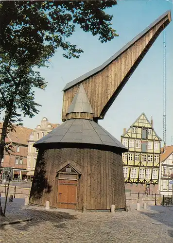 Stade/Elbe, Historischer Kran am alten Hafen ngl F5882