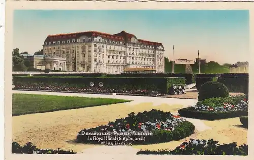 Deauville-Plage Fleurie, Le Royal Hôtel et les jardens ngl G4775