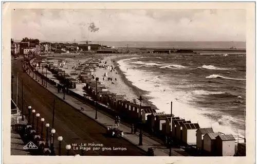 Le Havre - La Plage par gros temps -8340