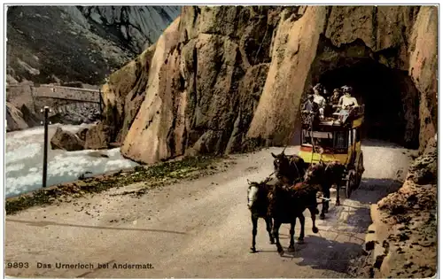 Das Urnerloch bei Andermatt mit Postkutsche -114852