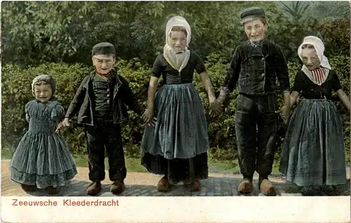 Zeewische Kleederdracht -28676