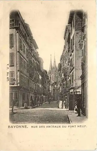 Bayonne - rue des Arceaux -220798