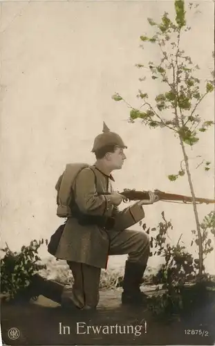 Deutscher Soldat - In Erwartung -298360