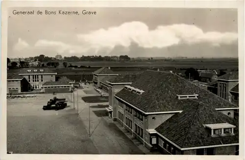 Grave - Generaal de Bons Kazerne -76384