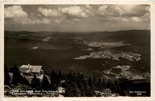 Blick über Arber über Schutzhaus nach Eisenstein-Lackaberg u. Panzer -359854