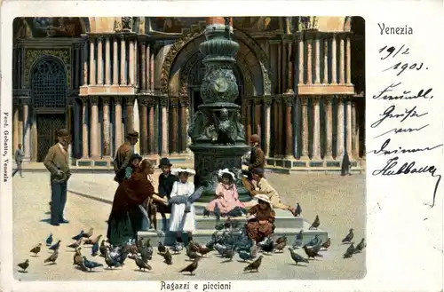 Venezia - Ragazzi e piccioni -93368