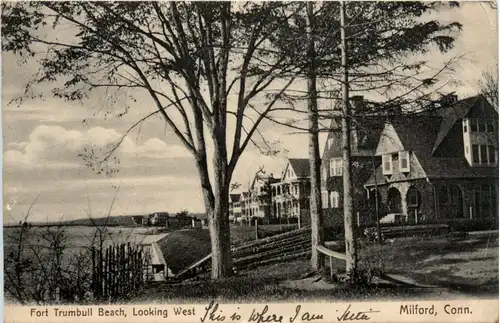 Milford - Fort Trumbull Beach -100862