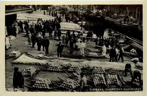 Alkmaar - Overzicht Kaasmarkt -76776