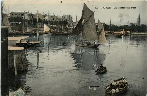 Royan - La Rentree au Port -468456