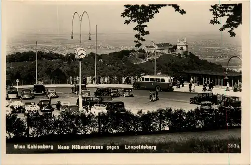 Wien ,Kahlenberg Neue Höhenstrasse gegen Leopoldsberg -360052