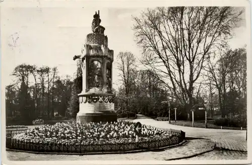 Breda - Monument Valkenberg -479806