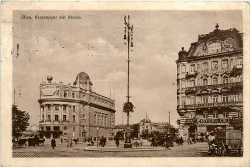 Wien - Aspernplatz mit Urania -470804