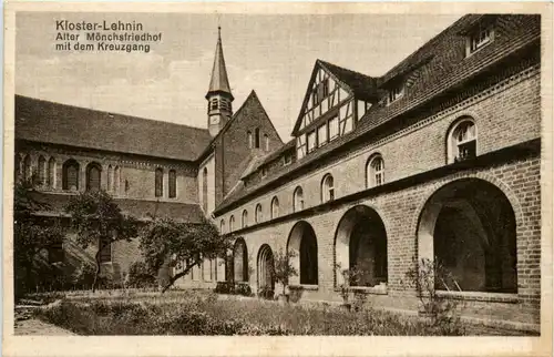 Kloster Lehnin, Alter Mönchsfriedhof mit dem Kreuzgang -398642