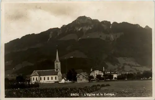 Broc - L Eglise et le College -467700