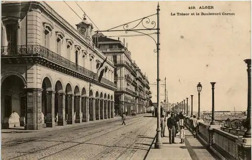 Alger - Le Tresor et Boulevard Carnot -601146