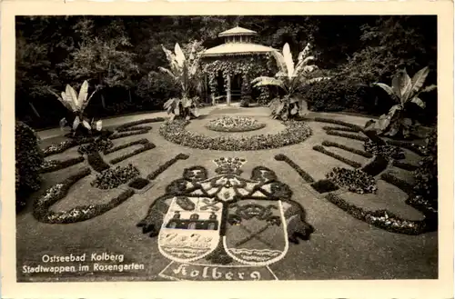 Seebad Kolberg, Stadtwappen im Rosengarten -504390