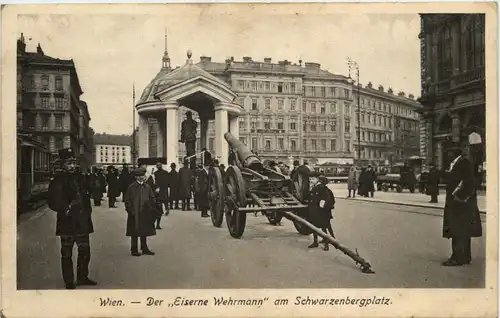 Wien - Der Eiserne Wehrmann am Schwarzenbergplatz -615366