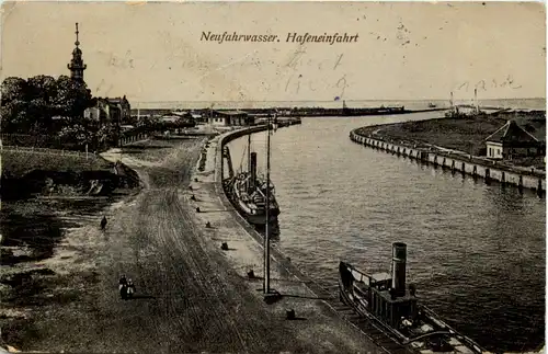 Neufahrwasser - Hafeneinfahrt -616536