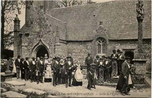 Cornouailles - Sortie de l Eglise -644222