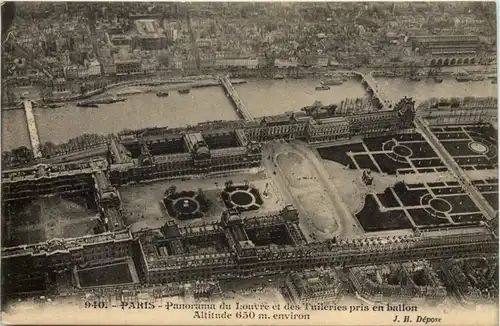 Paris - Panorma du Louvre pris en ballon -653566