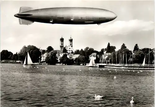 Friedrichshafen, Schlosskirche mit Luftschiff Hindenburg -532570