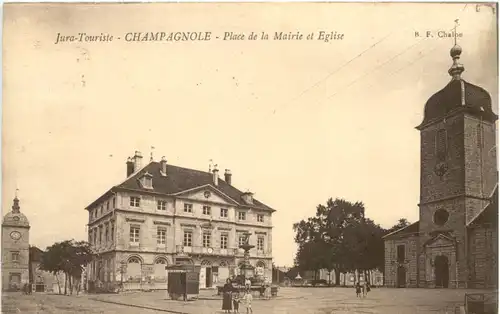 Champagnole, Place de la Mairie et Eglise -540806