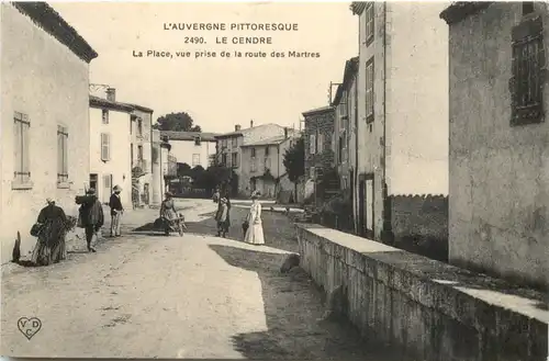 Le Cendre, La Place, vue prise de la route des Martres -541588