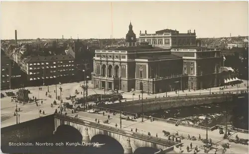 Stockholm - Norrbro och Kungk Operan -689992