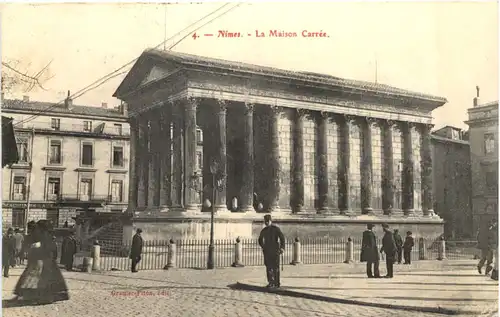 Nimes - La Maison Carree -694368