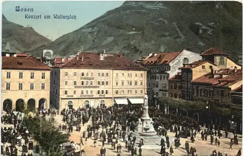 Bozen - Konzert am Walterplatz -703220